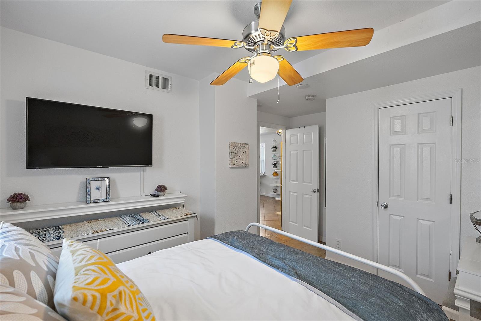 2810 2ND AVE S #B, ST PETERSBURG, FL, 33712