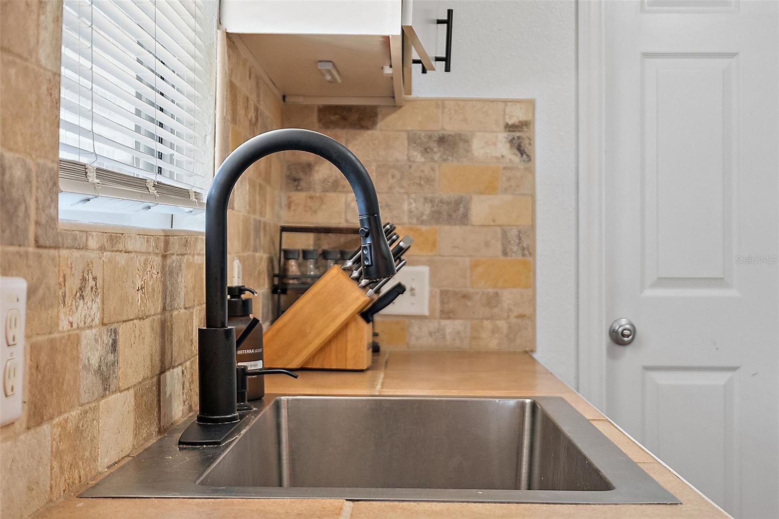 2810 2ND AVE S #B, ST PETERSBURG, FL, 33712