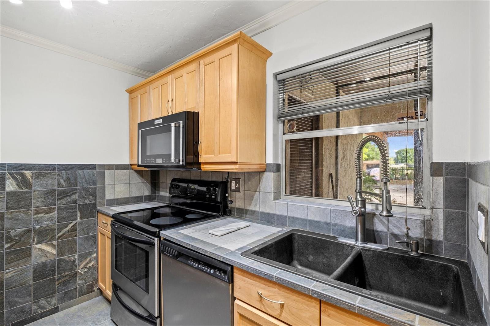 3202 RAMBLEWOOD DR N, SARASOTA, FL, 34237