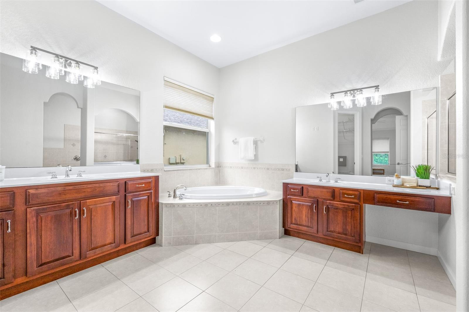 26754 WINGED ELM DR, WESLEY CHAPEL, FL, 33544