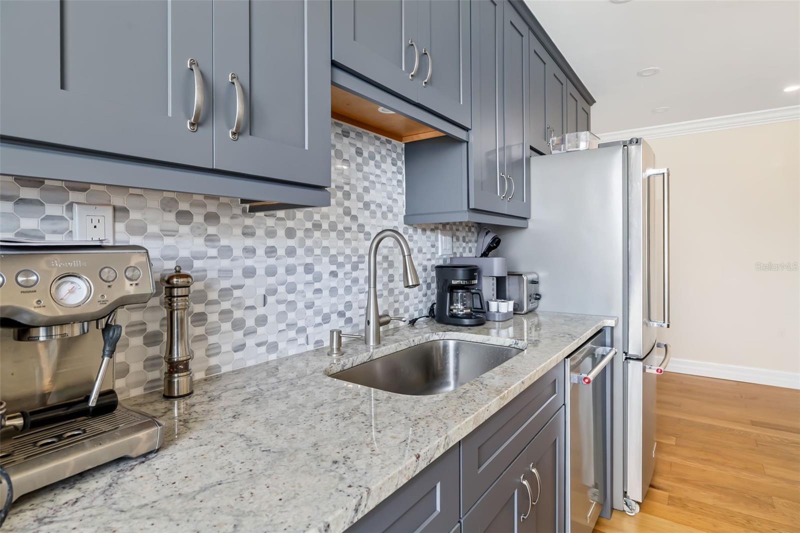 763 JOHN RINGLING BLVD #22, SARASOTA, FL, 34236