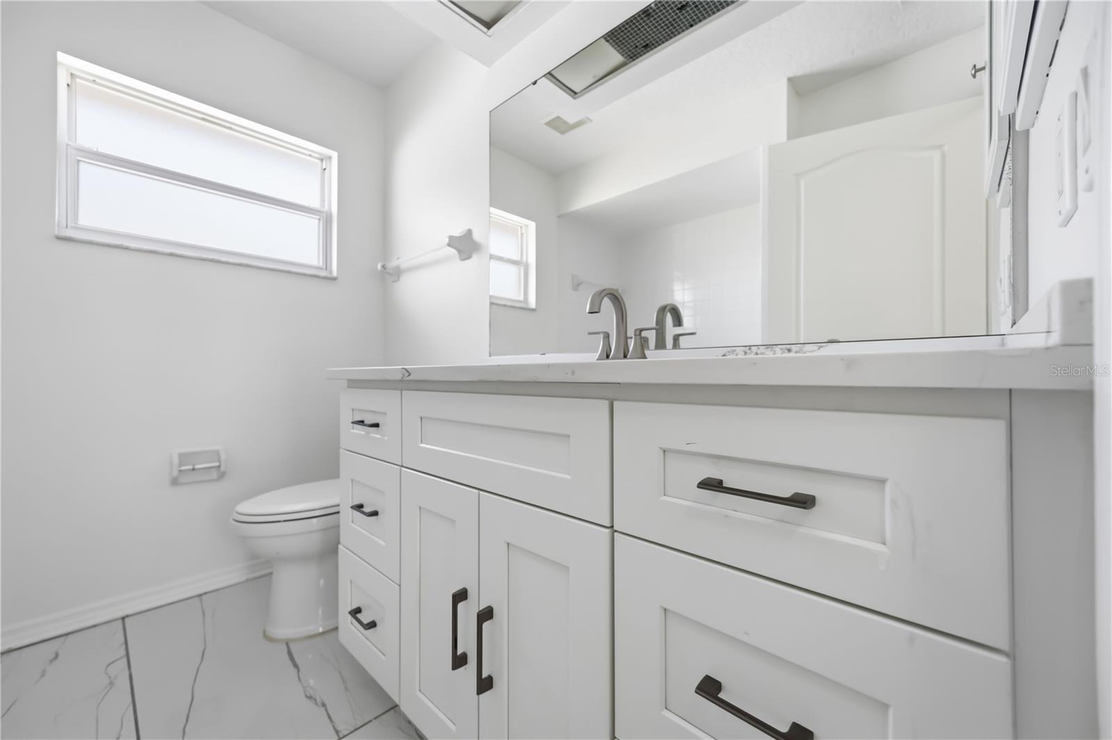 562 OAK BAY DR, OSPREY, FL, 34229