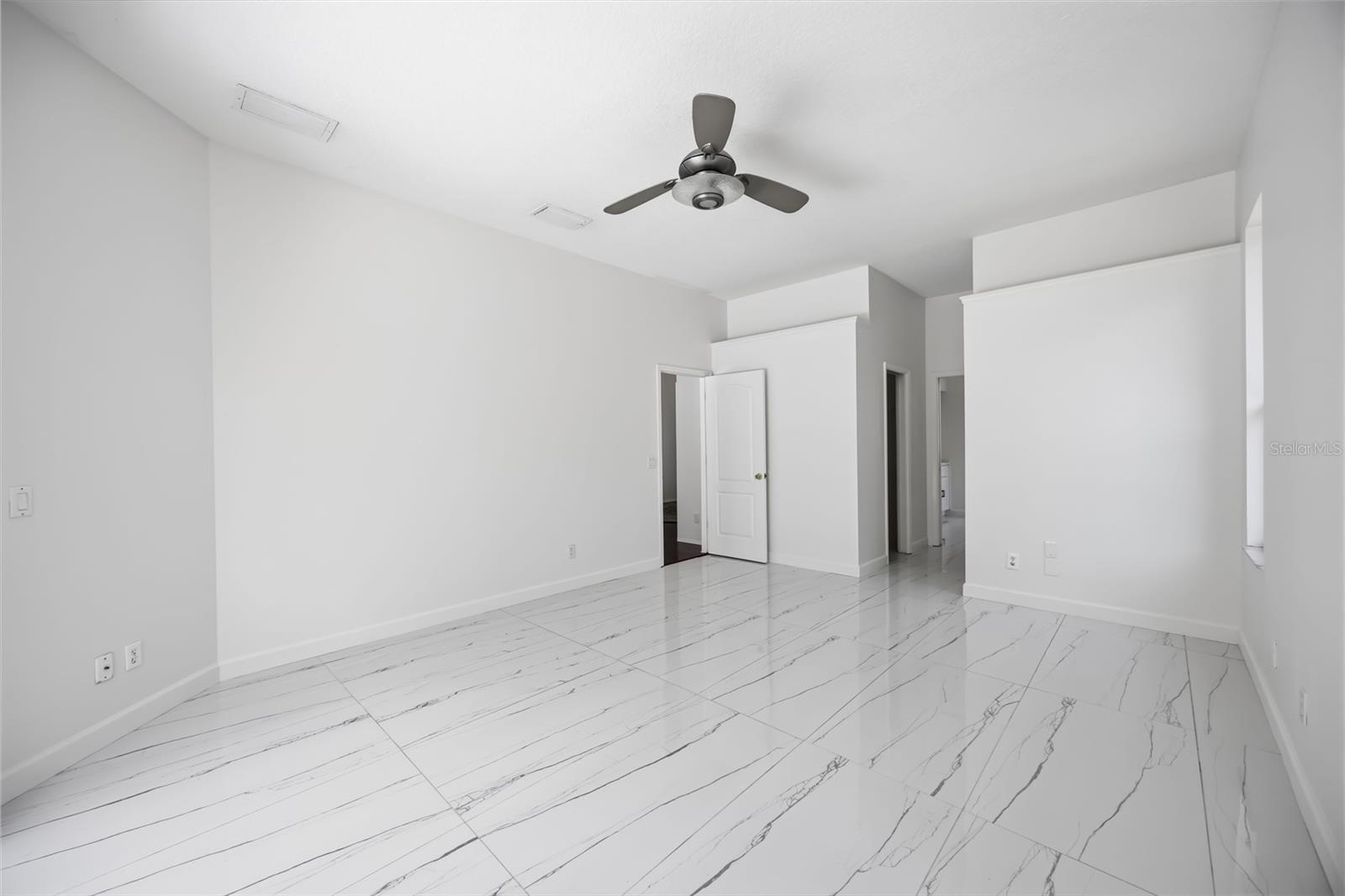 562 OAK BAY DR, OSPREY, FL, 34229