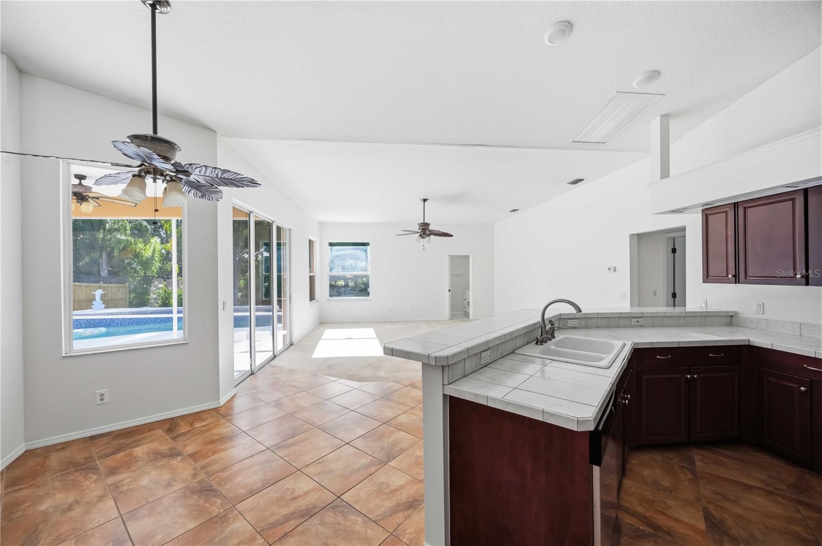 562 OAK BAY DR, OSPREY, FL, 34229