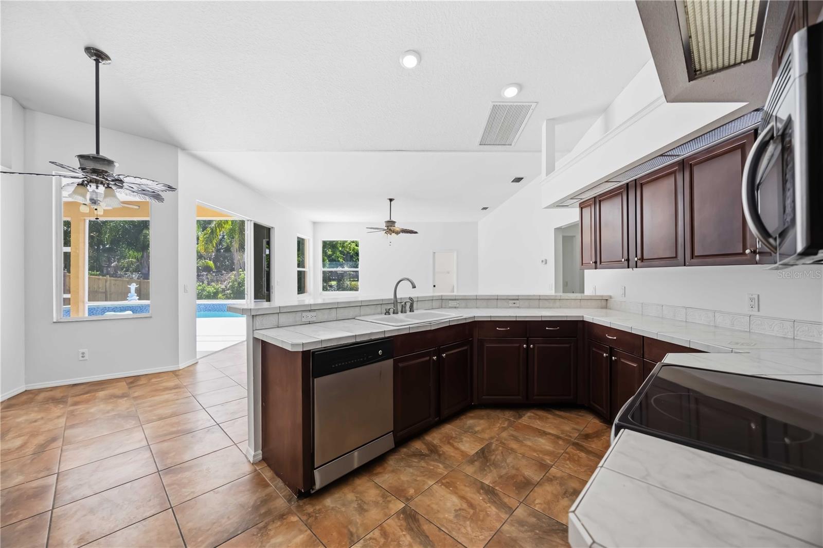 562 OAK BAY DR, OSPREY, FL, 34229