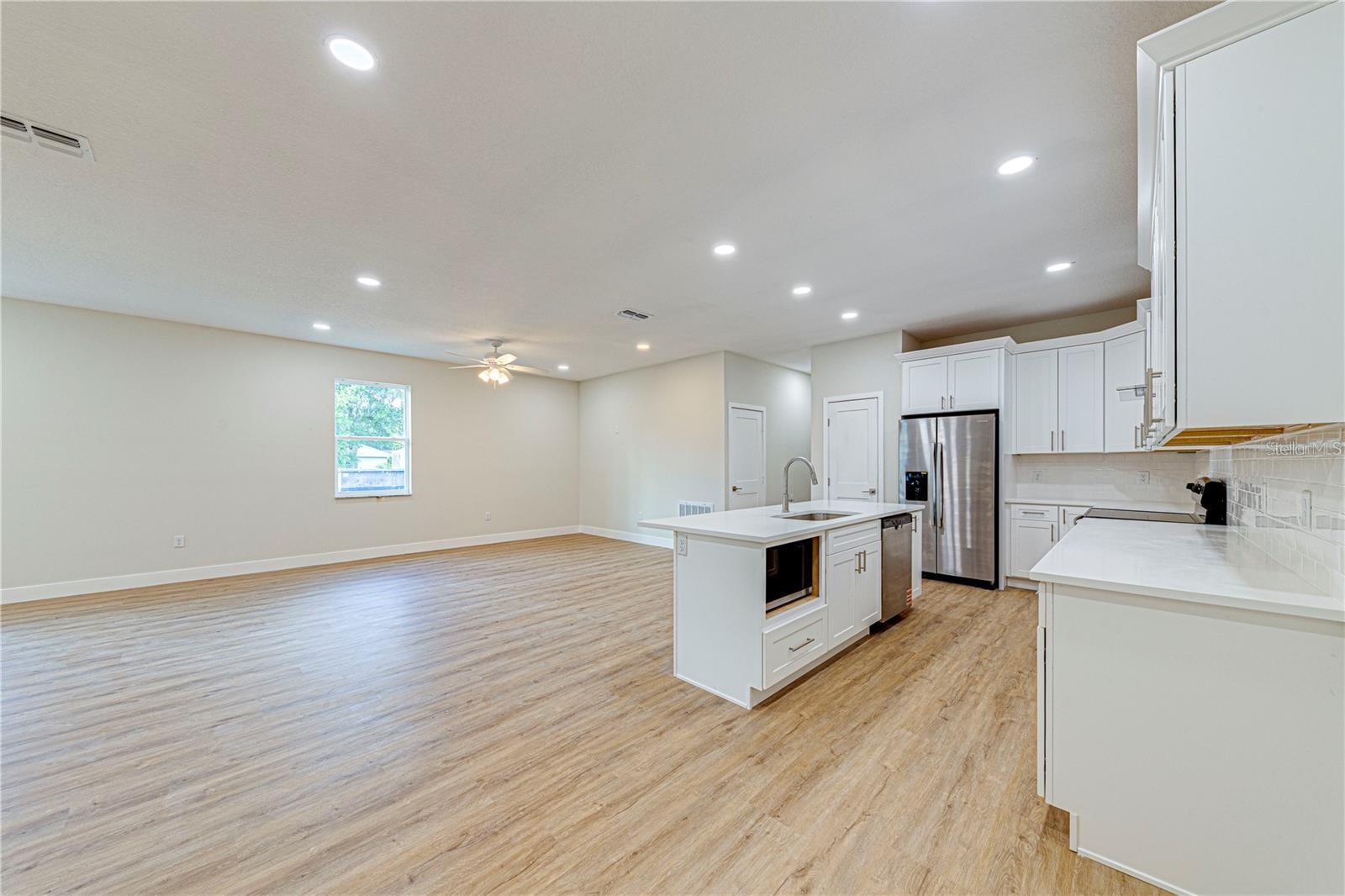 257 N PINE AVE, OVIEDO, FL, 32765