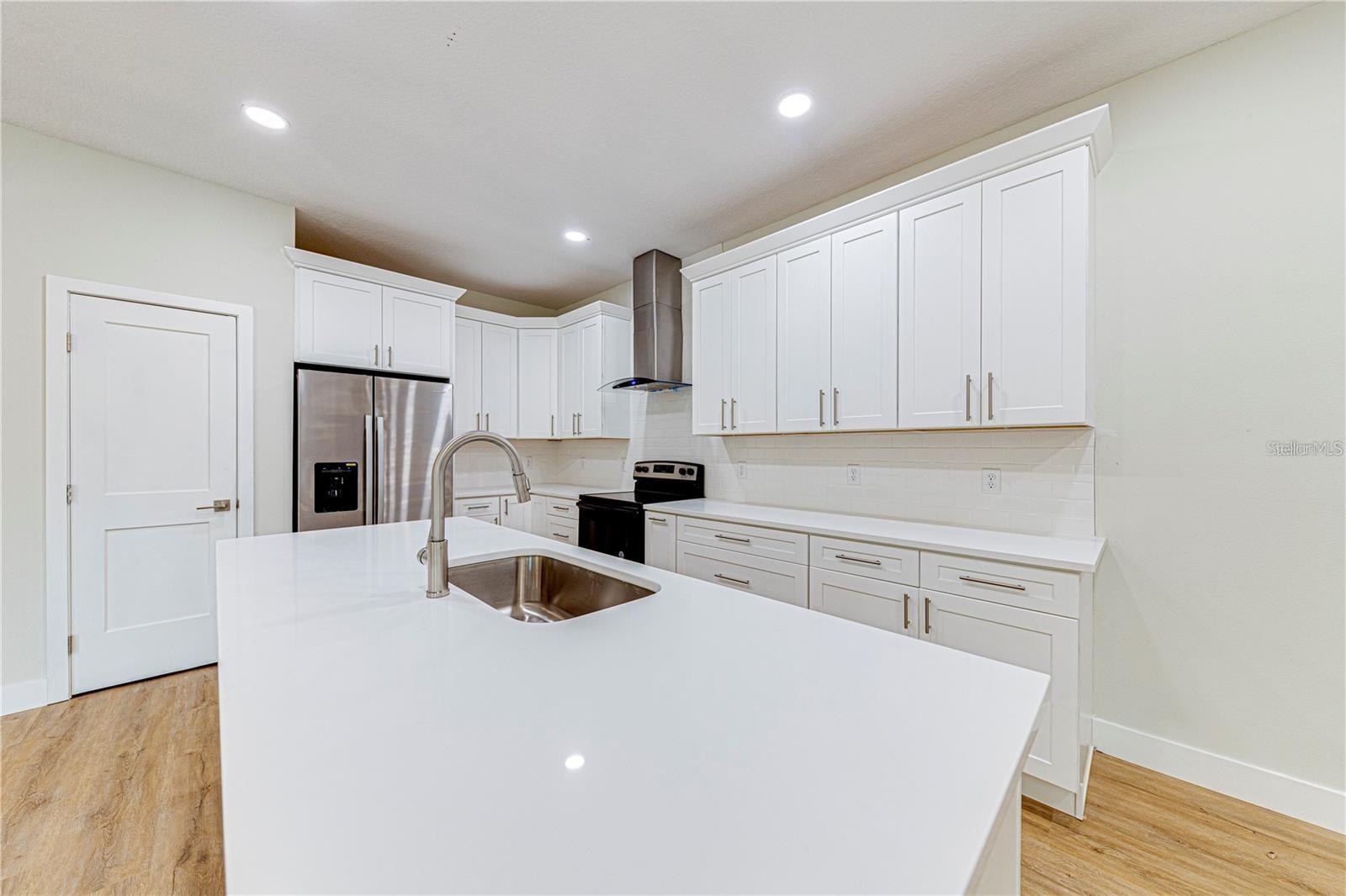 257 N PINE AVE, OVIEDO, FL, 32765