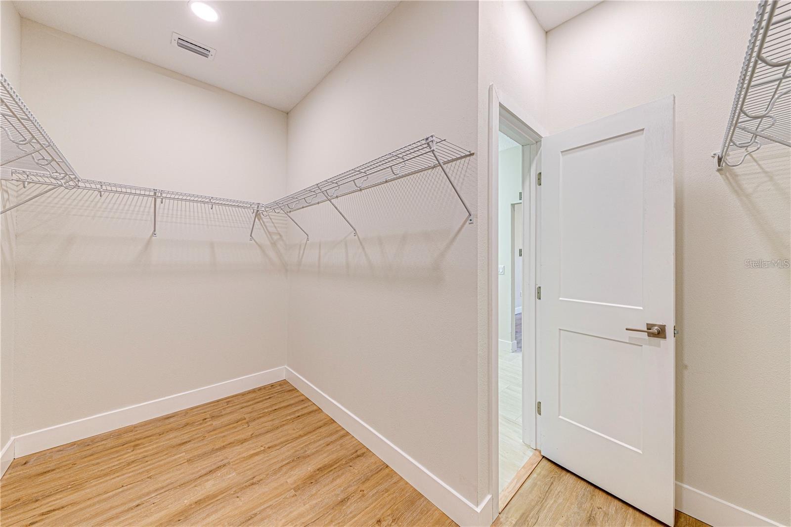 257 N PINE AVE, OVIEDO, FL, 32765