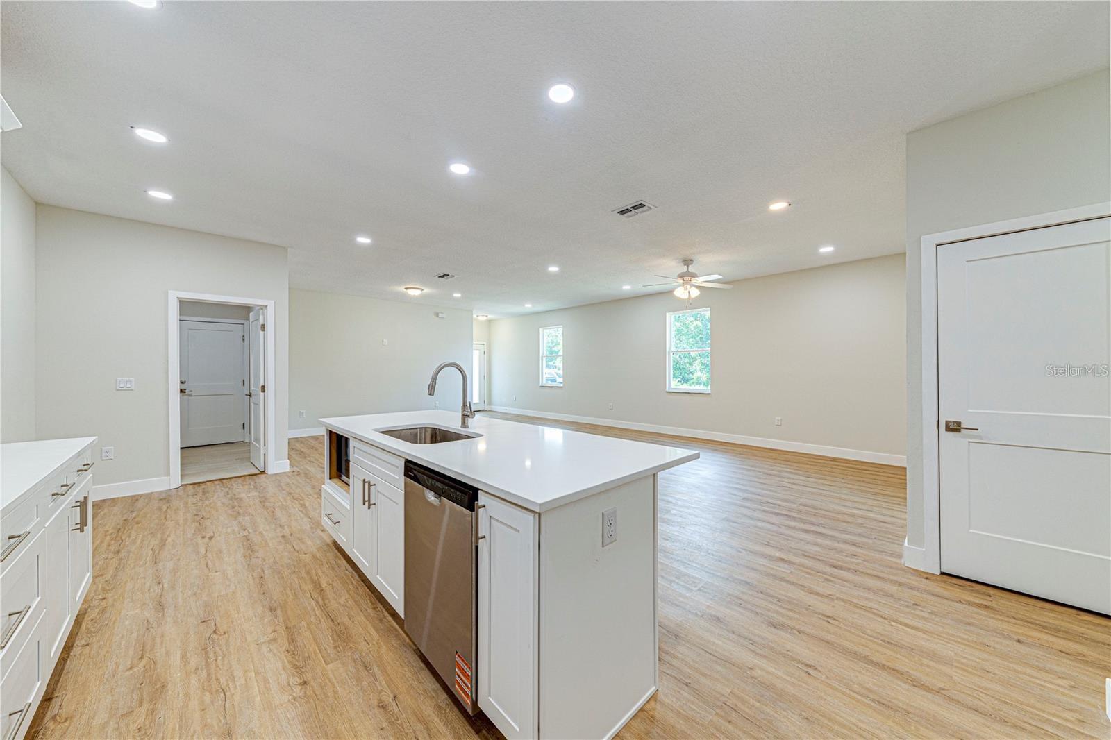 257 N PINE AVE, OVIEDO, FL, 32765