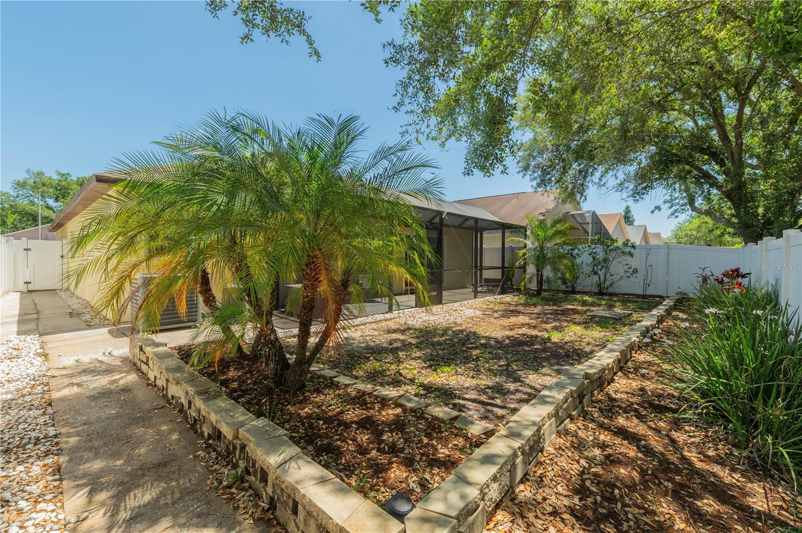 8426 POYDRAS LN, TAMPA, FL, 33635