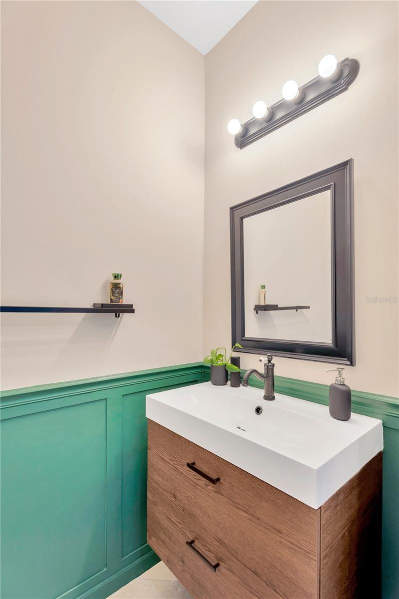 8307 MANOR CLUB CIR #1, TAMPA, FL, 33647