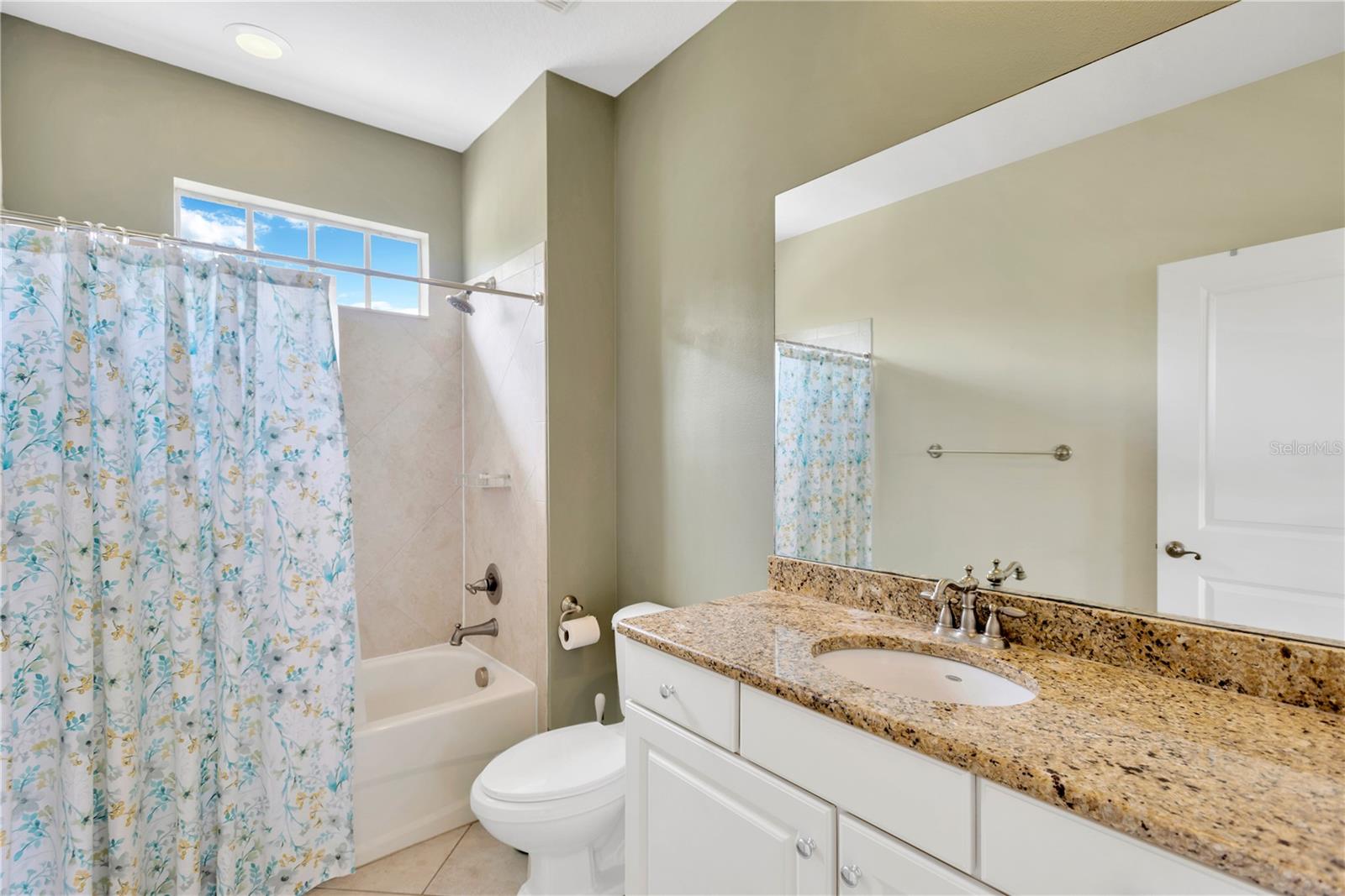 8307 MANOR CLUB CIR #1, TAMPA, FL, 33647