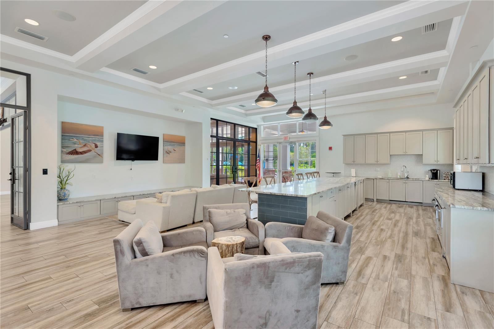 8307 MANOR CLUB CIR #1, TAMPA, FL, 33647