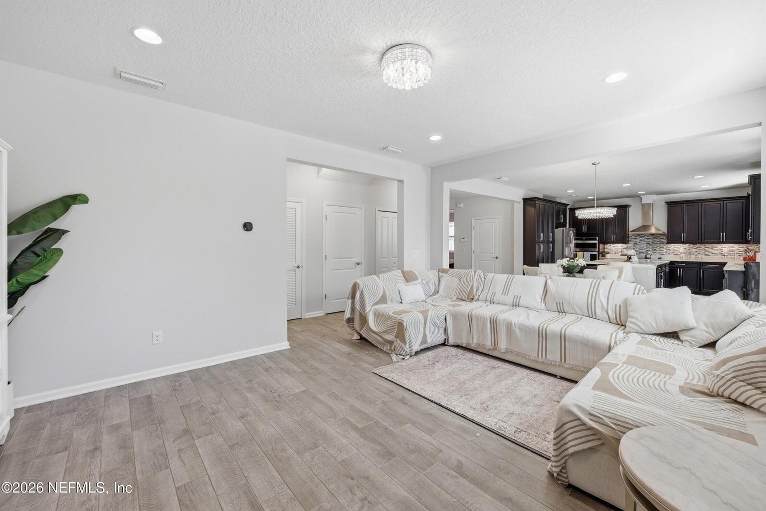 6946 AZALEA GROVE DR, JACKSONVILLE, FL, 32258