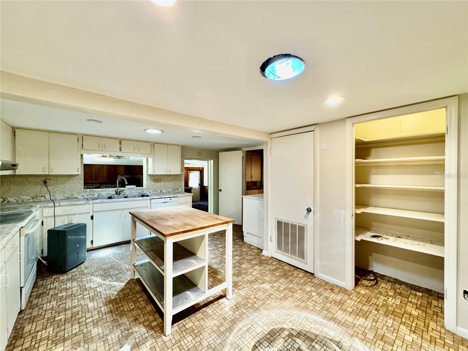 40TH ST, SARASOTA, FL, 34234