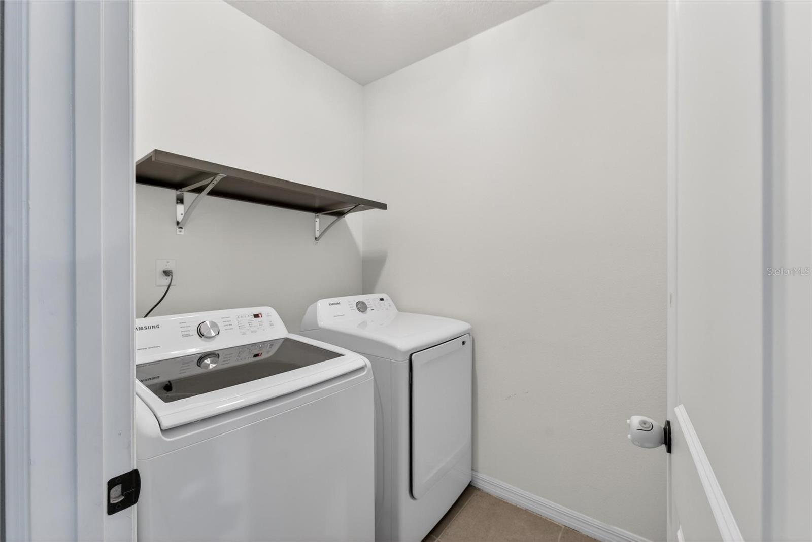 11176 LELAND GROVES DR, RIVERVIEW, FL, 33579