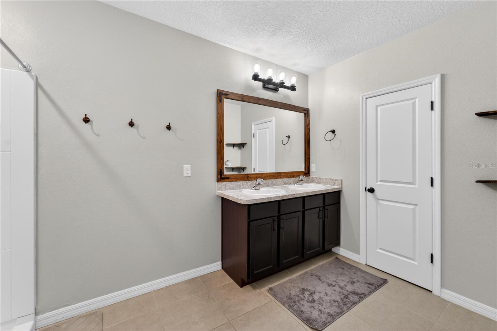 11176 LELAND GROVES DR, RIVERVIEW, FL, 33579