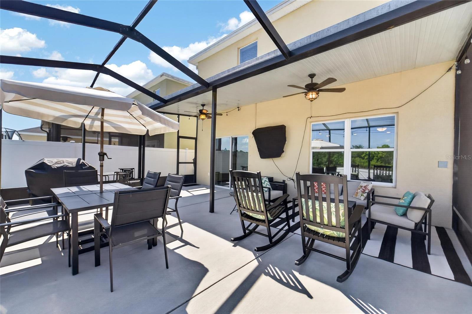 11176 LELAND GROVES DR, RIVERVIEW, FL, 33579