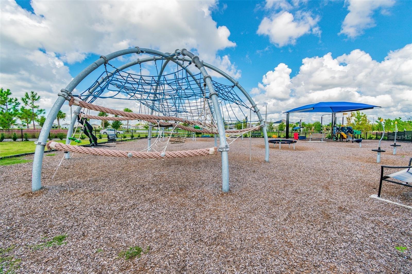 11176 LELAND GROVES DR, RIVERVIEW, FL, 33579