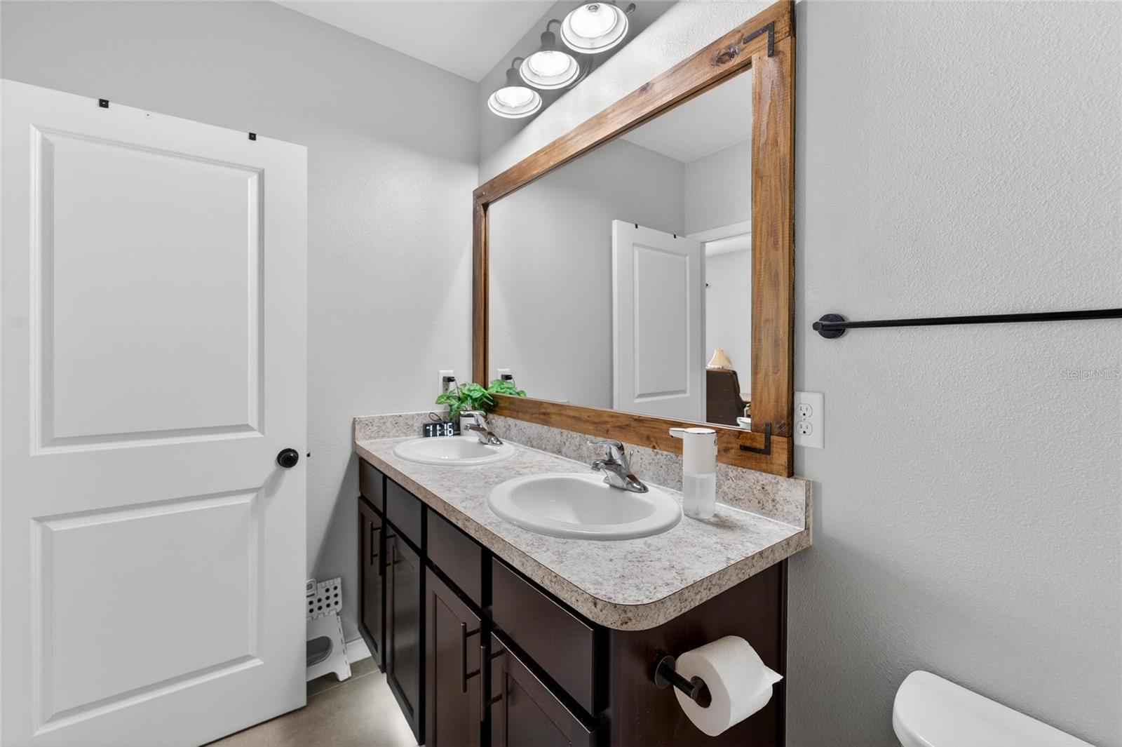 11176 LELAND GROVES DR, RIVERVIEW, FL, 33579