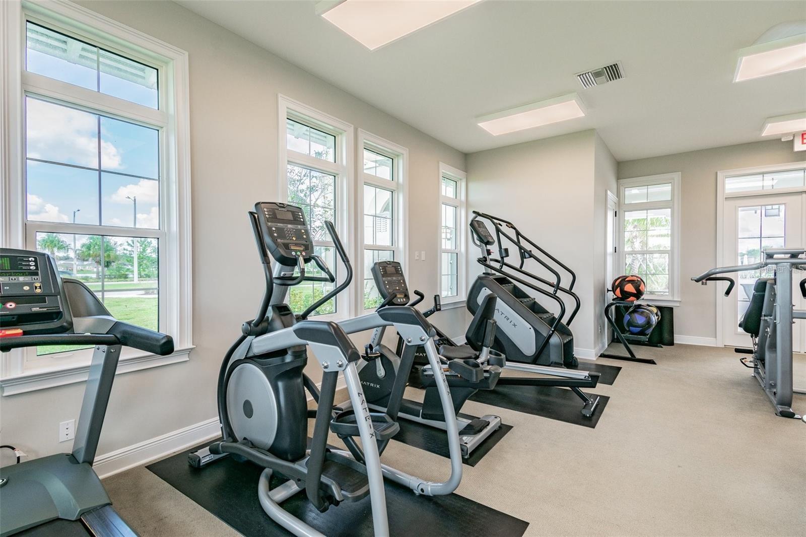 11176 LELAND GROVES DR, RIVERVIEW, FL, 33579