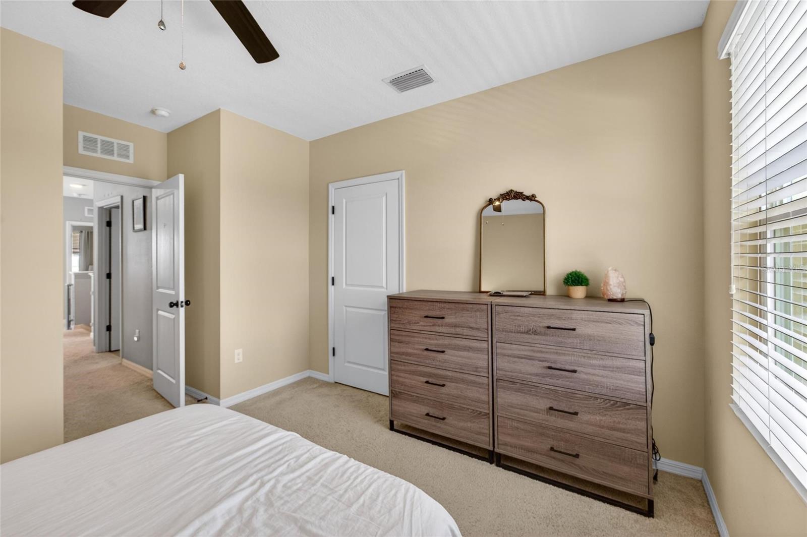 11176 LELAND GROVES DR, RIVERVIEW, FL, 33579