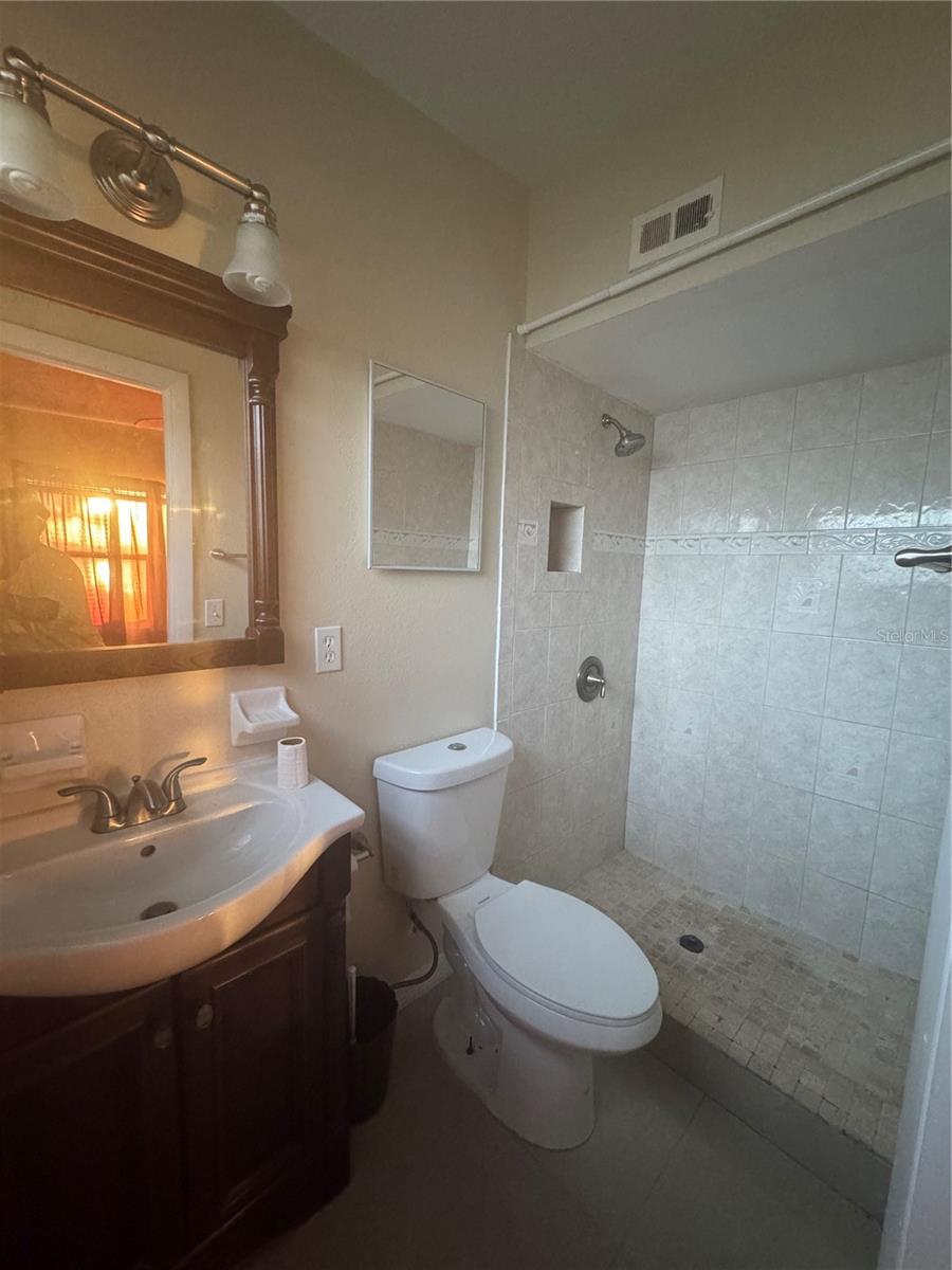 1216 LAWNE BLVD, ORLANDO, FL, 32808