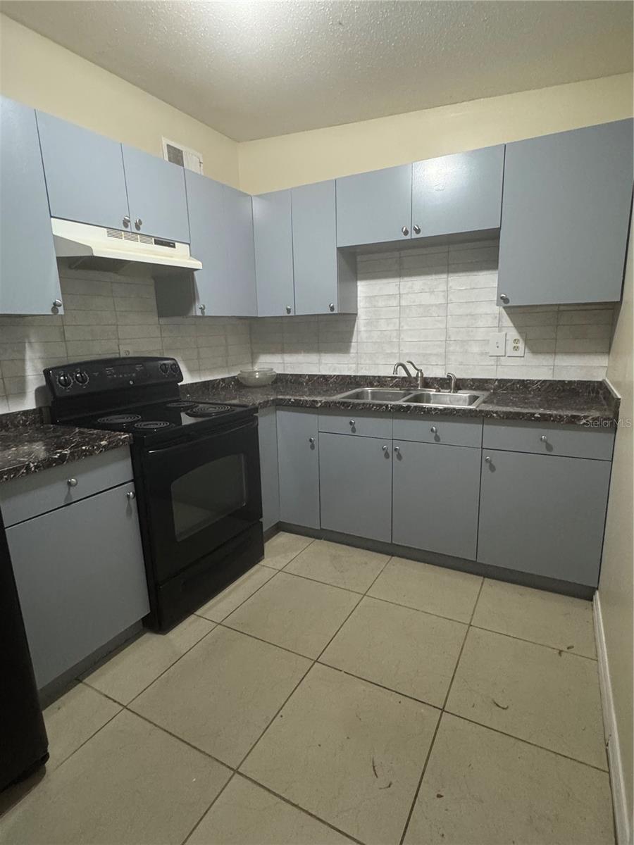 1216 LAWNE BLVD, ORLANDO, FL, 32808