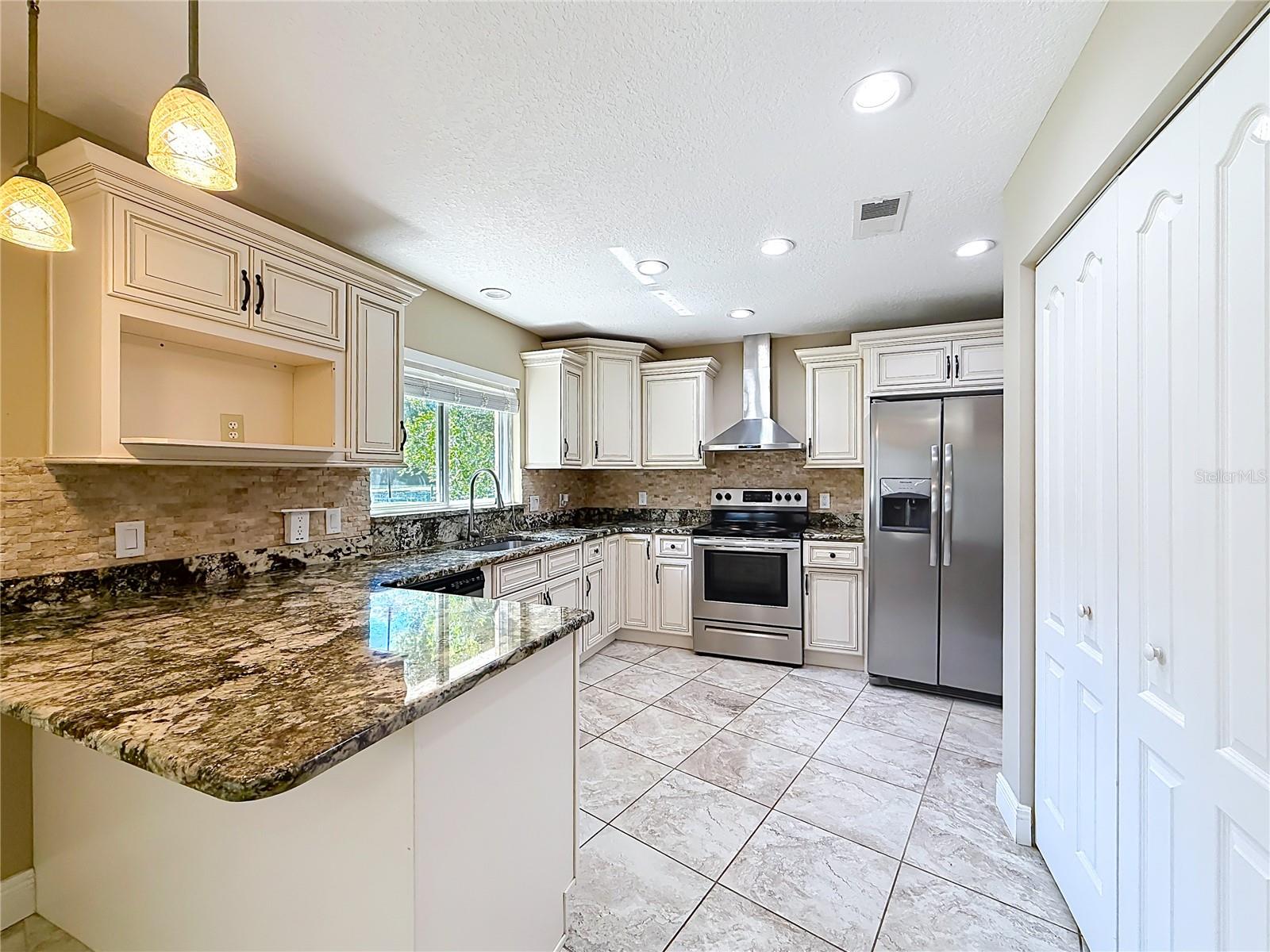 363 N KENSINGTON AVE, LECANTO, FL, 34461