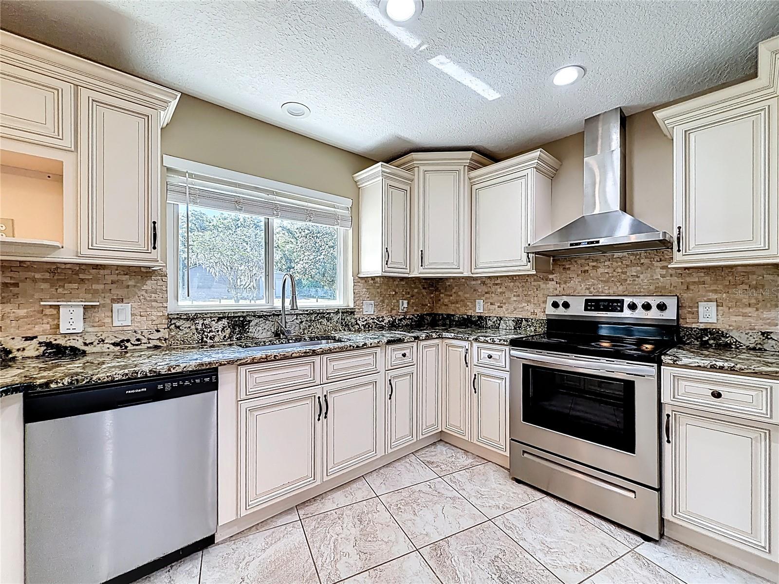 363 N KENSINGTON AVE, LECANTO, FL, 34461