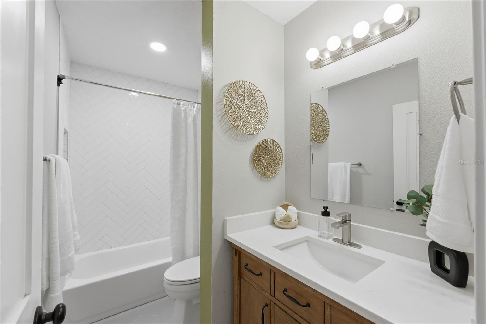 1566 WOODFIELD CT, LUTZ, FL, 33558