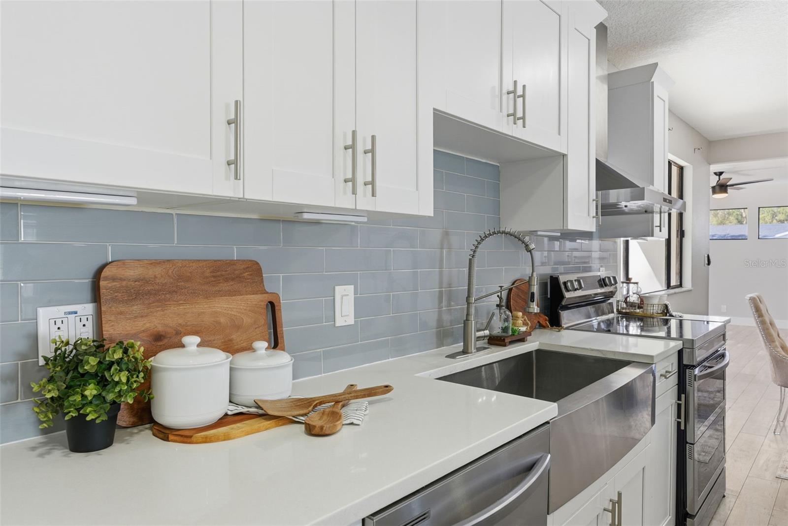 1566 WOODFIELD CT, LUTZ, FL, 33558