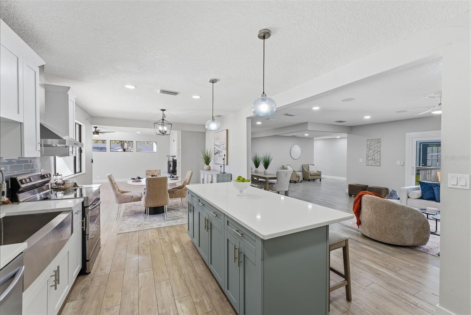 1566 WOODFIELD CT, LUTZ, FL, 33558