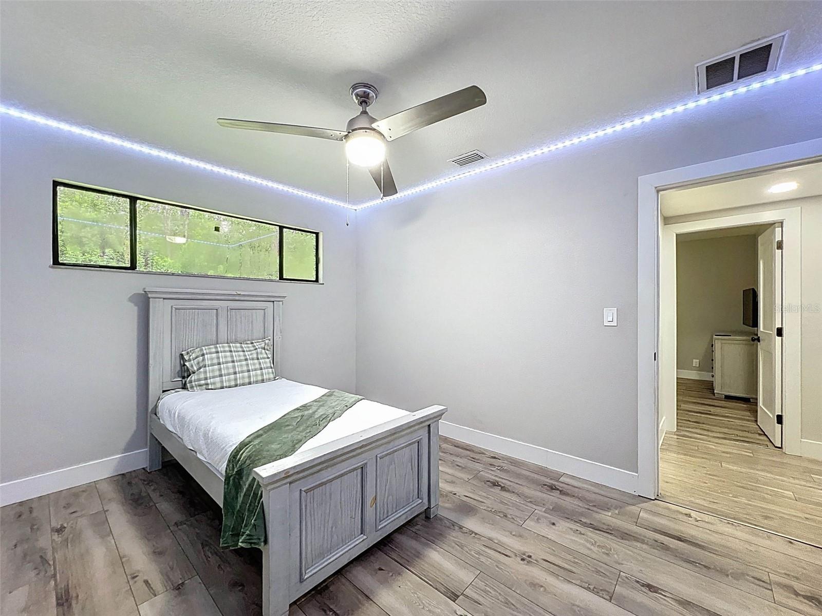 1566 WOODFIELD CT, LUTZ, FL, 33558