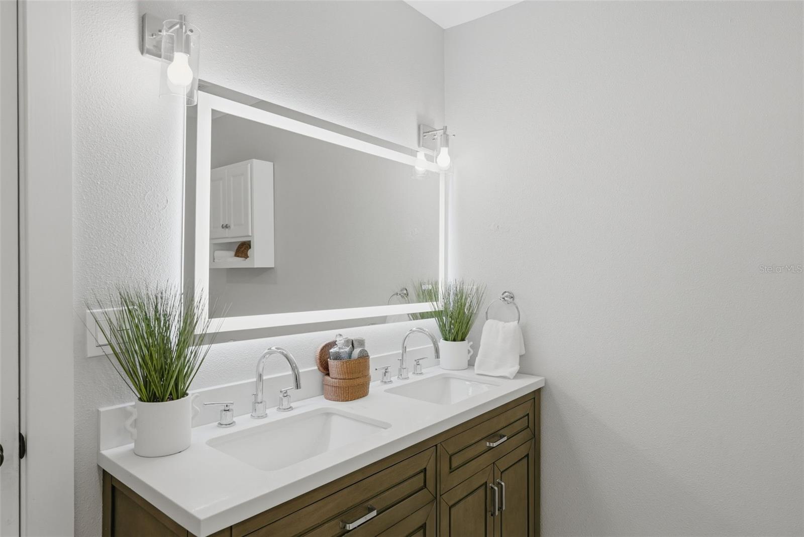 1566 WOODFIELD CT, LUTZ, FL, 33558