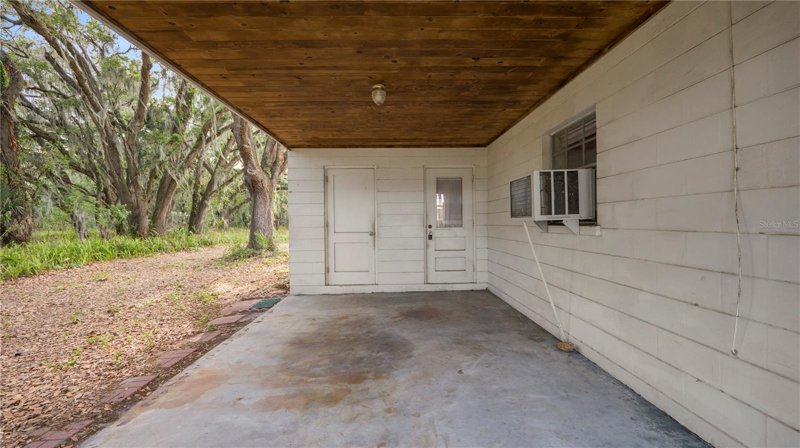 2005 W PIPKIN ROAD, LAKELAND, FL, 33811