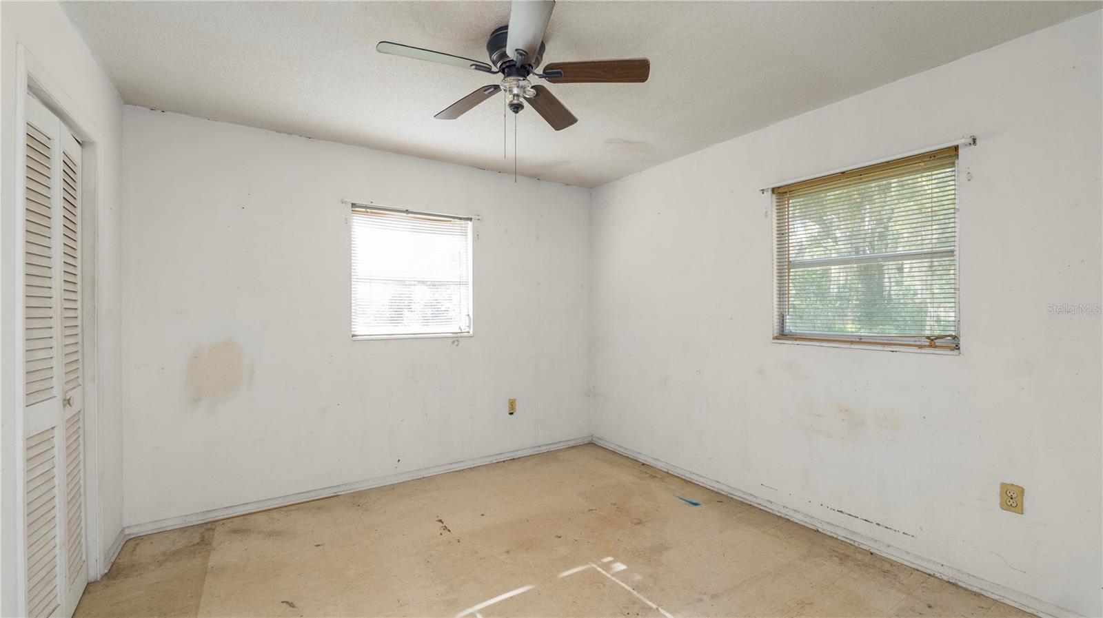 2005 W PIPKIN ROAD, LAKELAND, FL, 33811