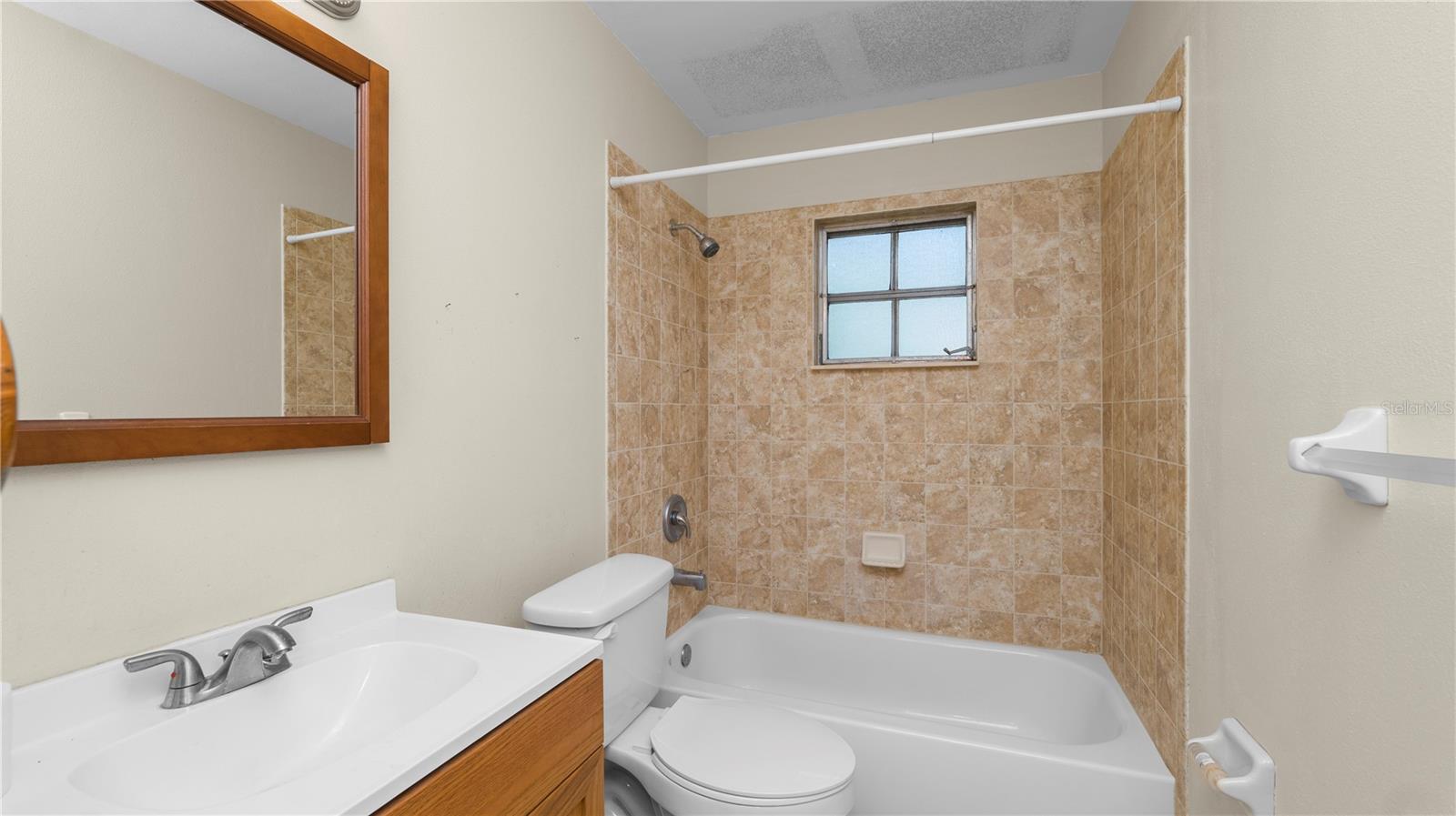 2005 W PIPKIN ROAD, LAKELAND, FL, 33811