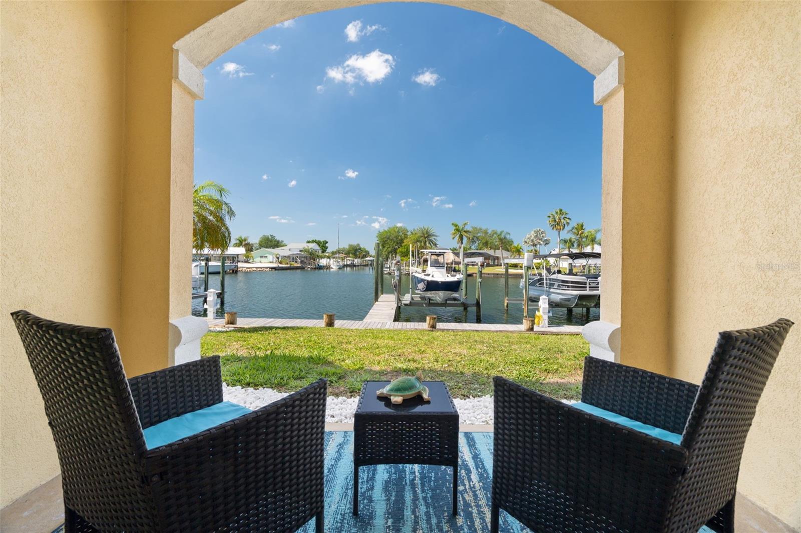 6420 SUNSET BAY CIR, APOLLO BEACH, FL, 33572