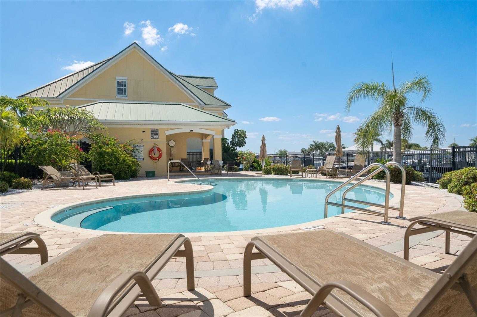 6420 SUNSET BAY CIR, APOLLO BEACH, FL, 33572