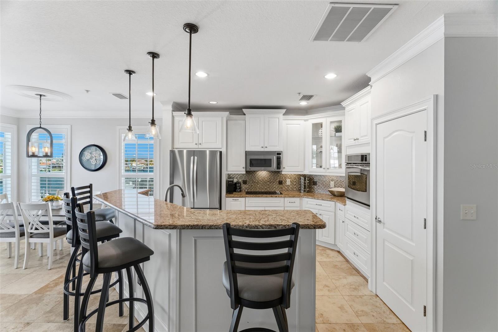 6420 SUNSET BAY CIR, APOLLO BEACH, FL, 33572