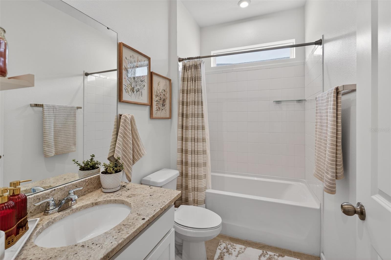 1181 LAKESHORE BREEZE PL, KISSIMMEE, FL, 34747