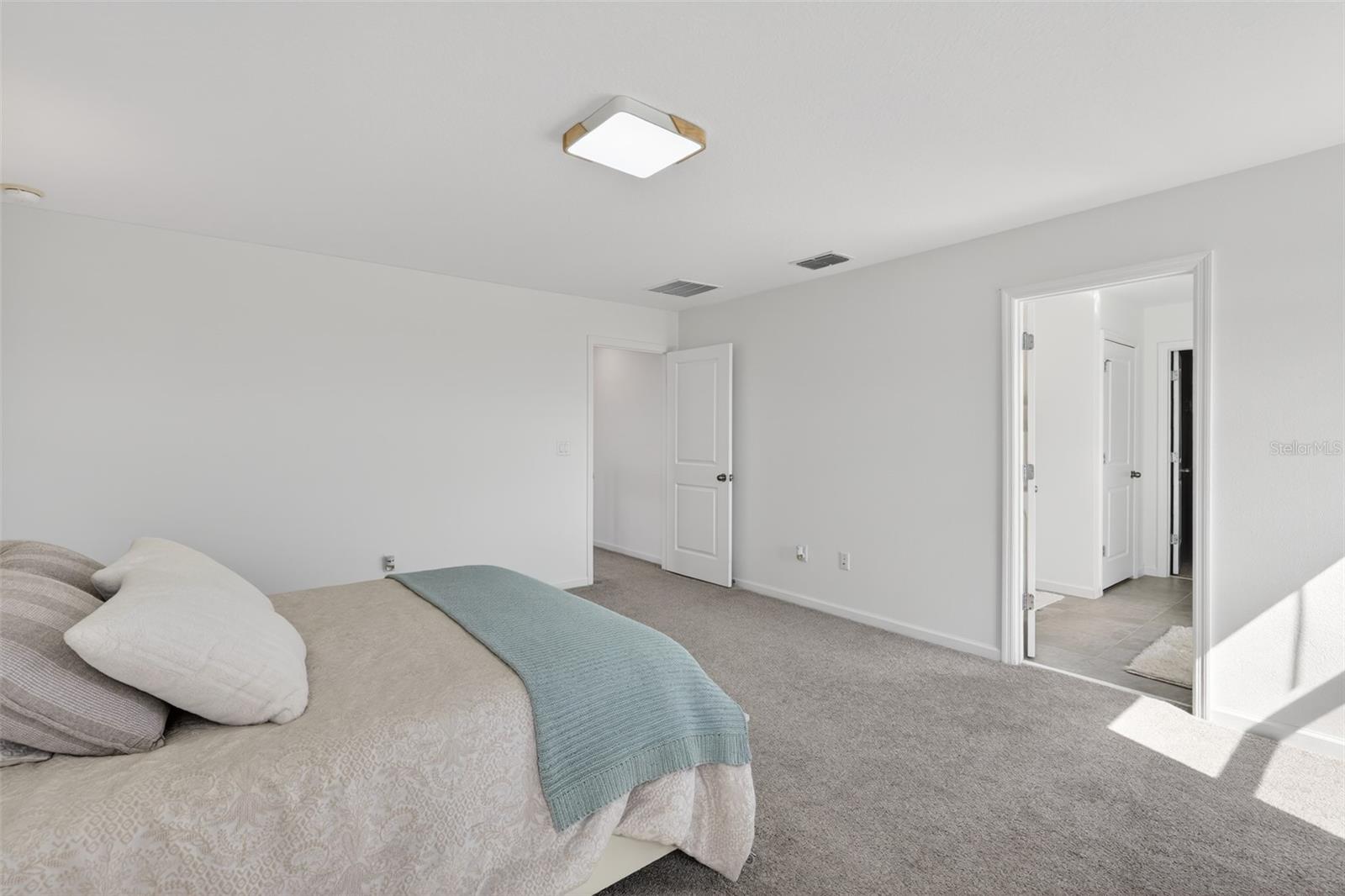 1181 LAKESHORE BREEZE PL, KISSIMMEE, FL, 34747