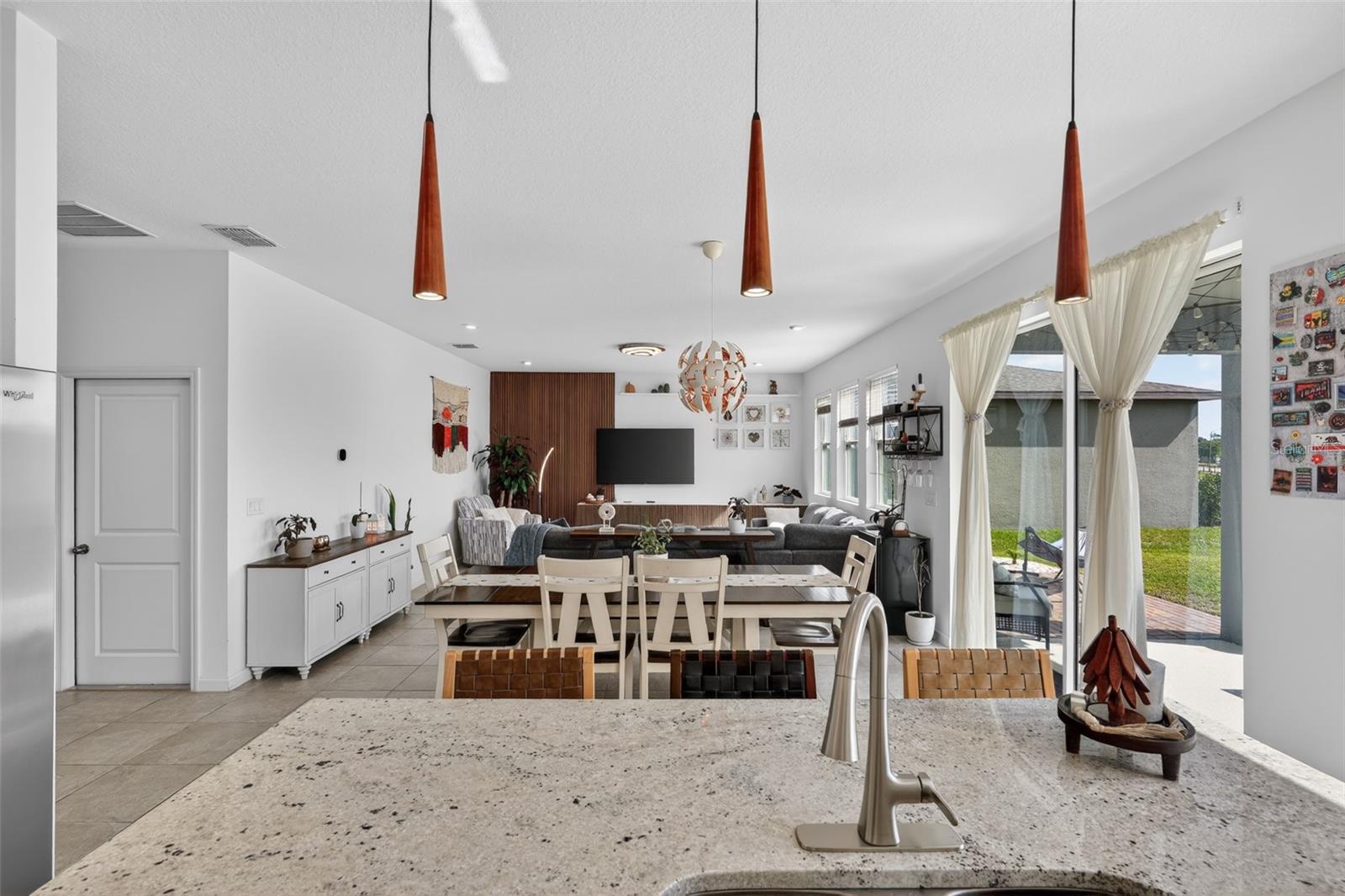 1181 LAKESHORE BREEZE PL, KISSIMMEE, FL, 34747