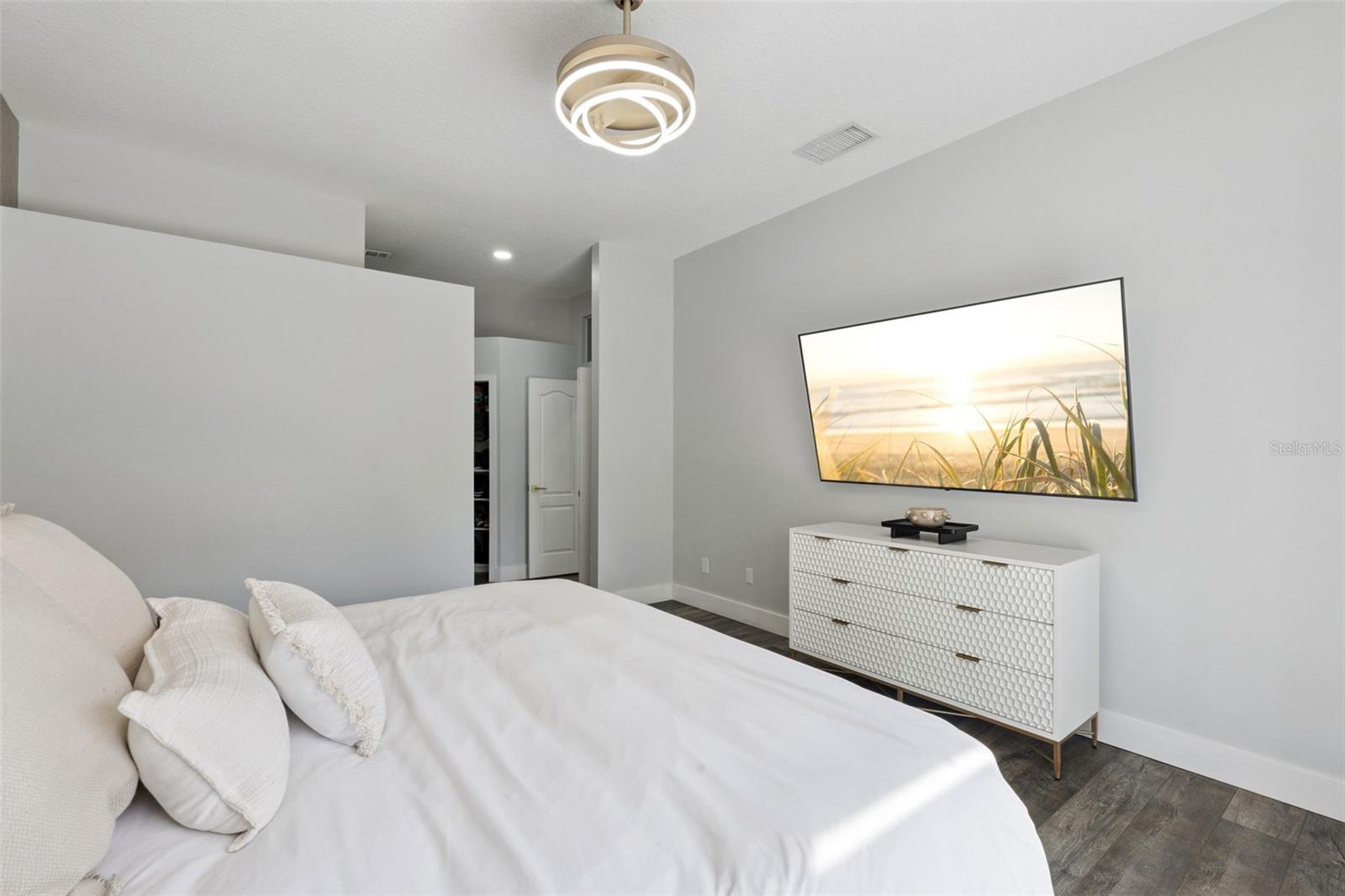 160 WIMBLEDON CIR, LAKE MARY, FL, 32746