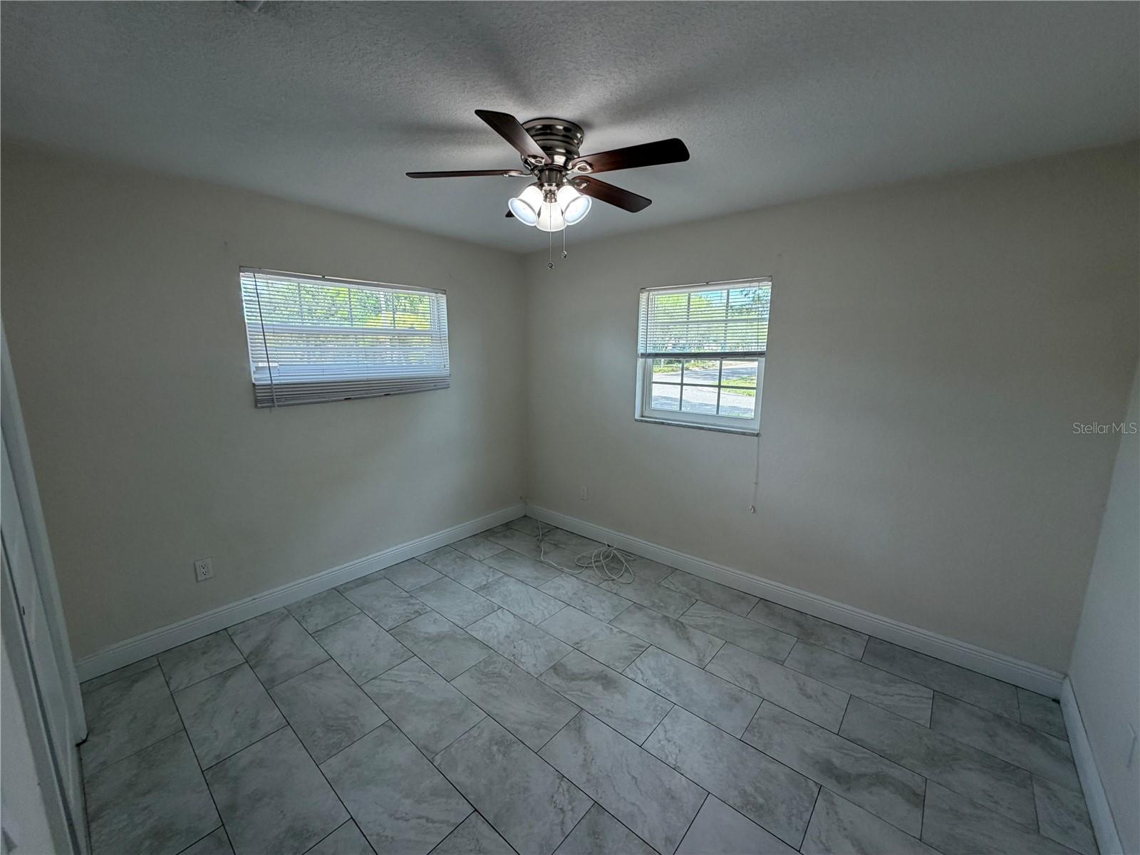 5830 COMMONWEALTH AVE N, ST PETERSBURG, FL, 33703