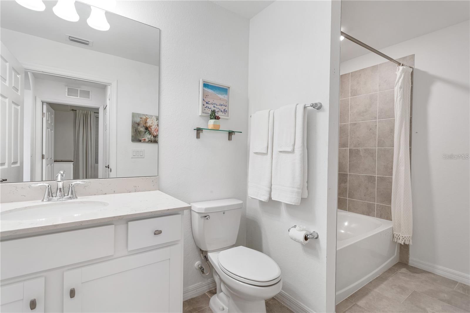 18028 GAWTHROP DR #304, BRADENTON, FL, 34211