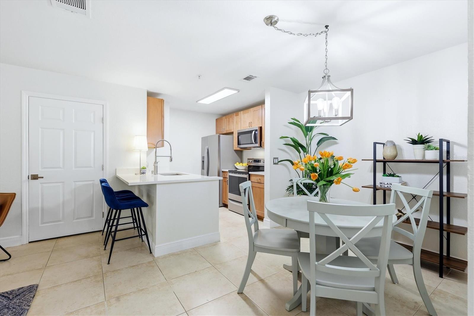 8911 MANOR LOOP #102, LAKEWOOD RANCH, FL, 34202