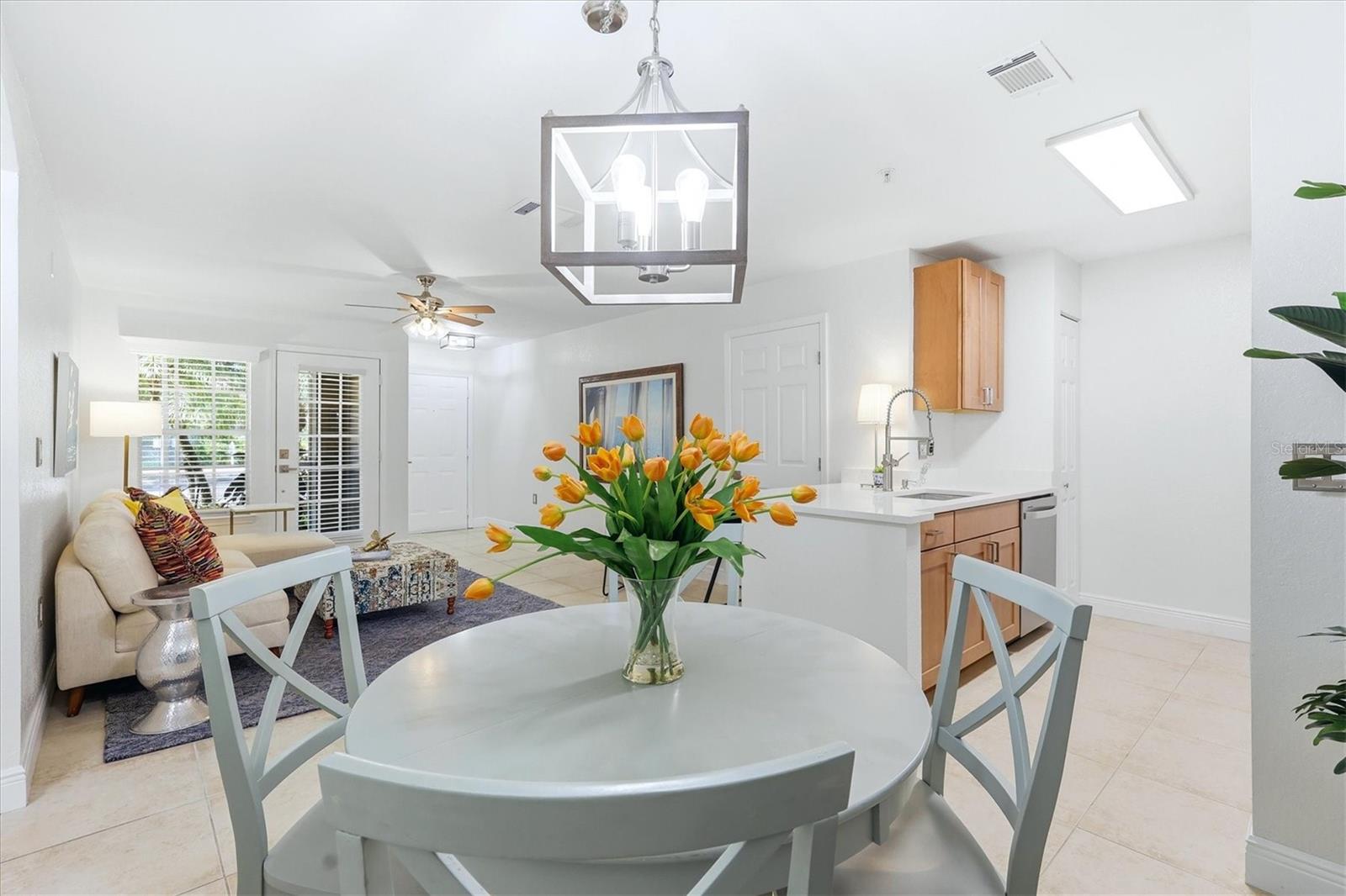 8911 MANOR LOOP #102, LAKEWOOD RANCH, FL, 34202