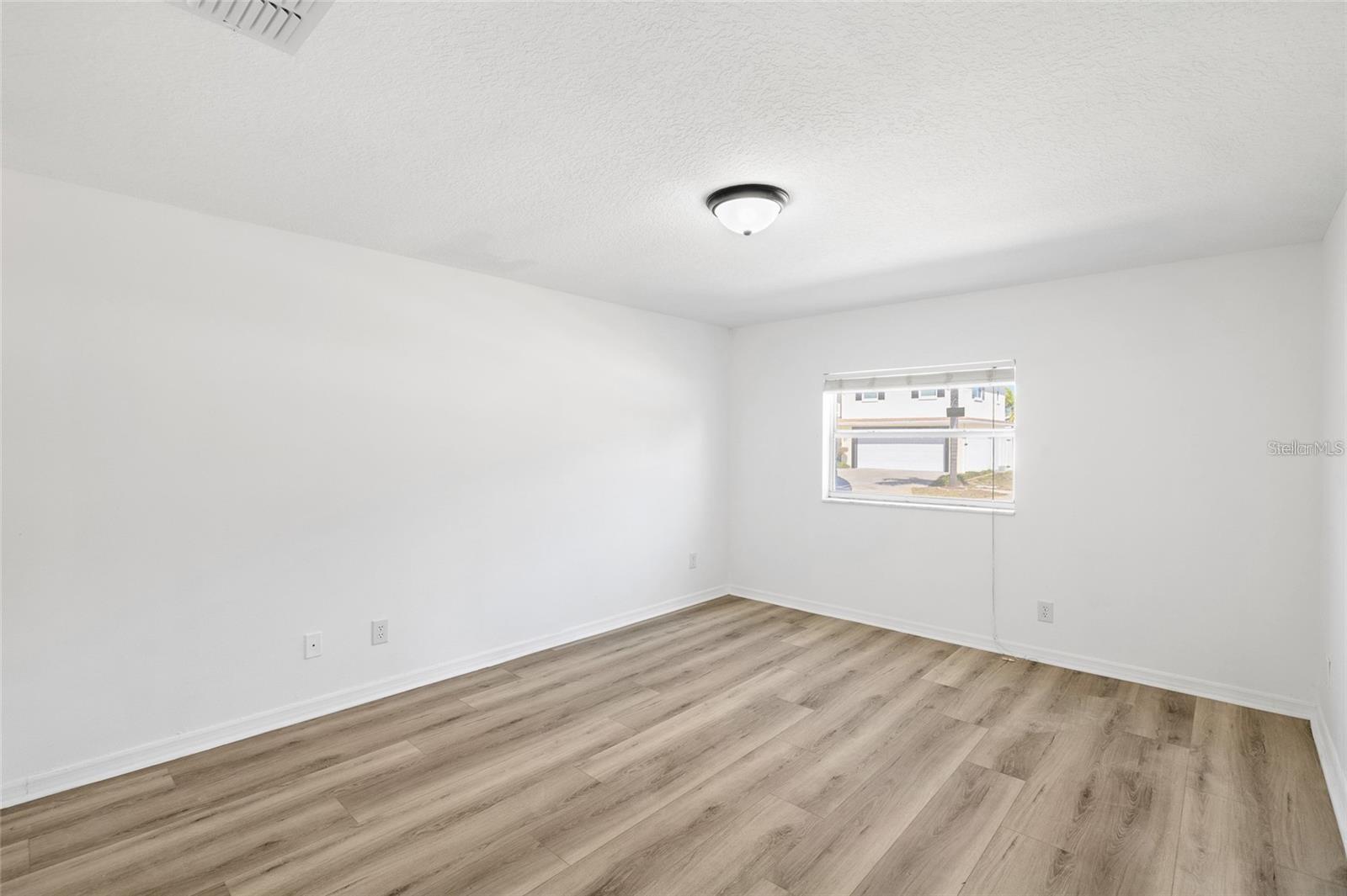 6150 101ST AVE N, PINELLAS PARK, FL, 33782